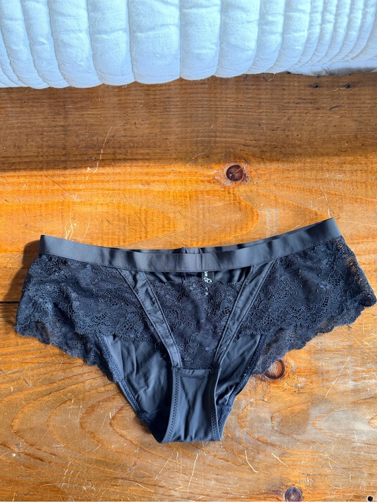 Sam Edelman Other - Sam Edelman black lace panties M